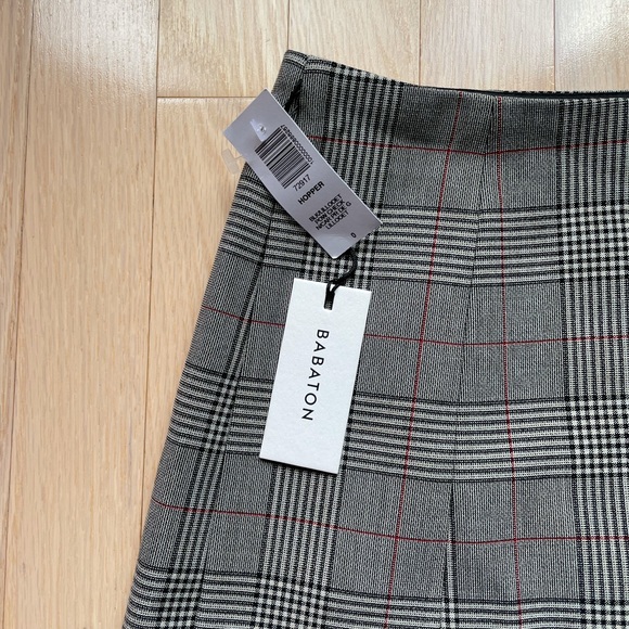 NWT Aritzia Hopper mini skirt - Picture 3 of 4